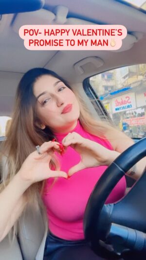 Humaira Chohan Instagram - Happy Valentine’s♥️💋💞 #iloveyou #reelitfeelit #feelings #instalove #valentines #mood #promise #forever #foreverlove #trending #trendingreels