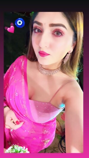 Humaira Chohan Instagram - 😉🔥#reelitfeelit #reels #instagram #selflove