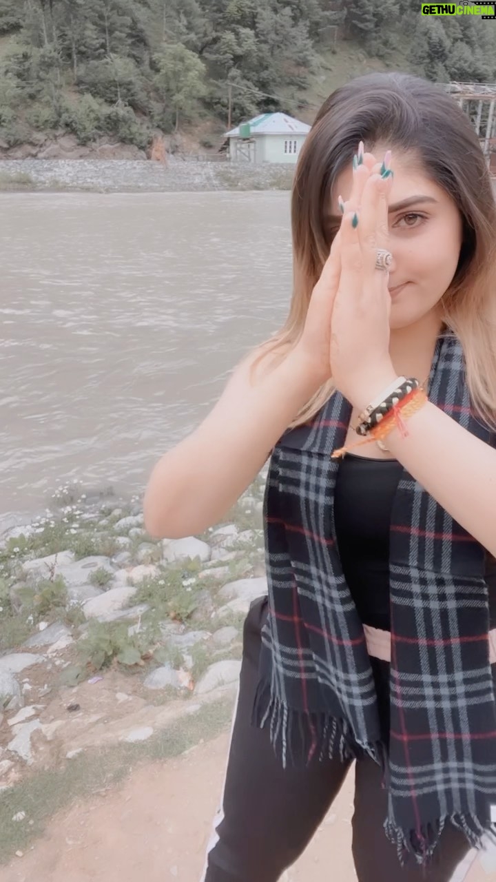 Humaira Chohan - 1.3K Likes - Hum tanha hi ache hai🙏🏻😇 #feelings #emotion #reels #reelitfeelit #viralpost #trendingnow #instagram #fyp #explorepage #exploremore #view #beautifuldestination #reelsuae #reelsindia #reelsusa#reelspakistan#popular #viral