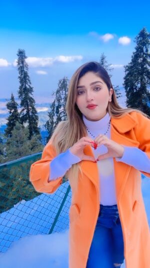 Humaira Chohan Instagram - Woh Naseeb Mujhe Mila Hai❣️🤲🏻 #reels #reelitfeelit #reelinstagram #instagood #blessed #feelings