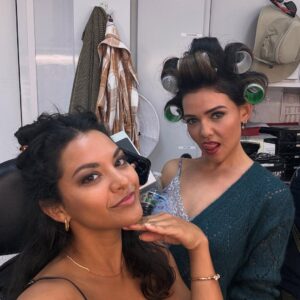 Humberly González Instagram - Officially been a week of ‘The Waterfront’ and we are still #1 worldwide🌎 
THANK YOU for watching!! 
We truly have such a fantastic team behind the lens and infront of the camera - it took a whole village to bring all that drama to life 😬

So to celebrate here is a ton of BTS so you get a glimpse of the four months of chaos and love in North Carolina🤍🌟 #TheWaterfront #Netflix
