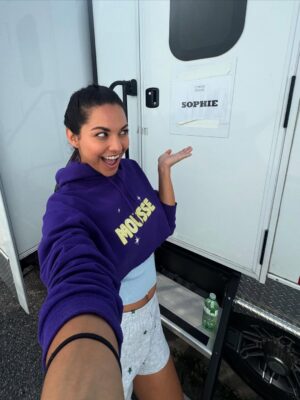 Humberly González Instagram - This was one of the funnest weeks on set… doing a live performance of a made up (but amazing and should be real) high school musical for a fake audience for a Netflix tv show, truly living out my theatre kid dream 🤣
Hope you enjoy Victor, he ain’t perfect but he tries - MOUSSEEEEE🕺🏼🕺🏼🕺🏼
also that last video in the carousel… always emotional during a season wrap😍 love you @gngbts