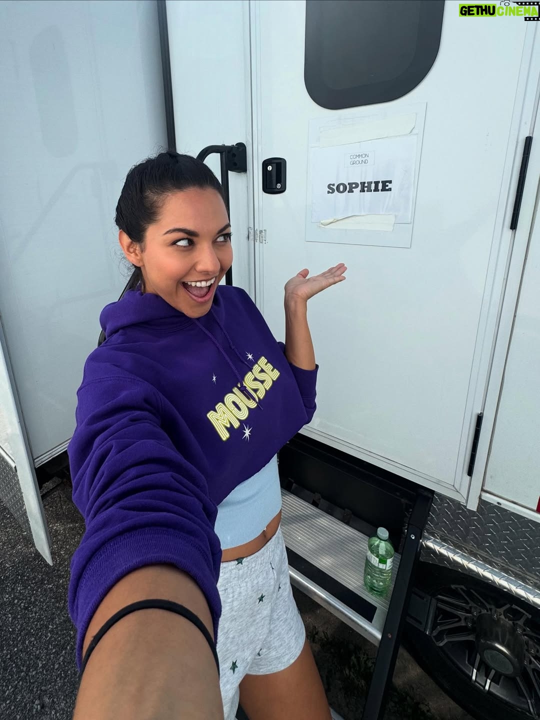 Humberly González - 210.3K Likes - This was one of the funnest weeks on set… doing a live performance of a made up (but amazing and should be real) high school musical for a fake audience for a Netflix tv show, truly living out my theatre kid dream 🤣
Hope you enjoy Victor, he ain’t perfect but he tries - MOUSSEEEEE🕺🏼🕺🏼🕺🏼
also that last video in the carousel… always emotional during a season wrap😍 love you @gngbts