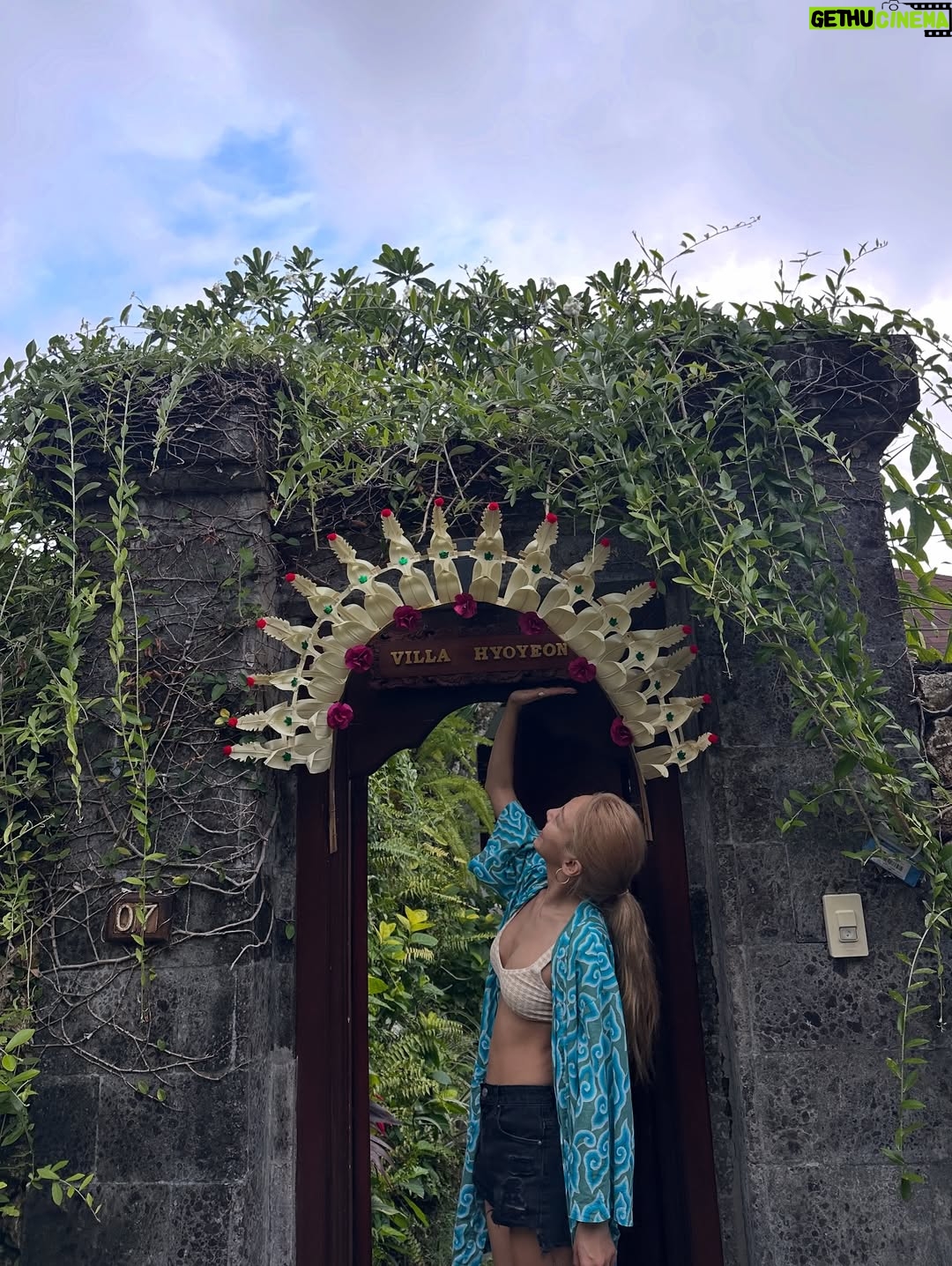 Hyoyeon - 267.5K Likes - 🤎🤎🤎
.
여기는 📍SANUR
.
.
#bali #sanur
#thepavilionsbali