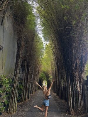 Hyoyeon Instagram - 🤎🤎🤎
.
여기는 📍SANUR
.
.
#bali #sanur
#thepavilionsbali