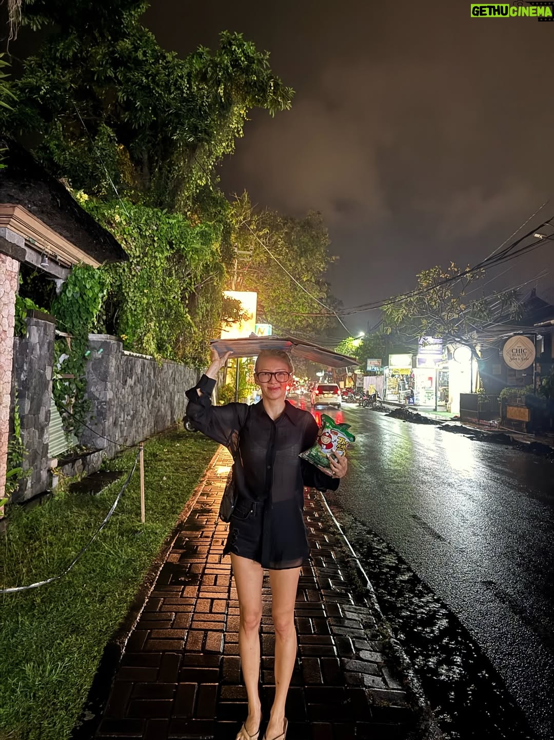 Hyoyeon - 267.5K Likes - 🤎🤎🤎
.
여기는 📍SANUR
.
.
#bali #sanur
#thepavilionsbali