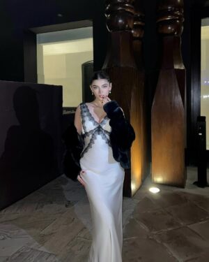 Ilisha Singh Kaurav Instagram - not everyone can be📸🥂🤍

ₓₒₓₒ