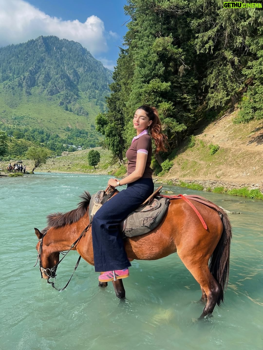 Ilisha Singh Kaurav - 49.7K Likes - I know a spot 🏞️