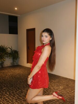 Ilisha Singh Kaurav Instagram - the girl in red🐆🎱

@labelfrow