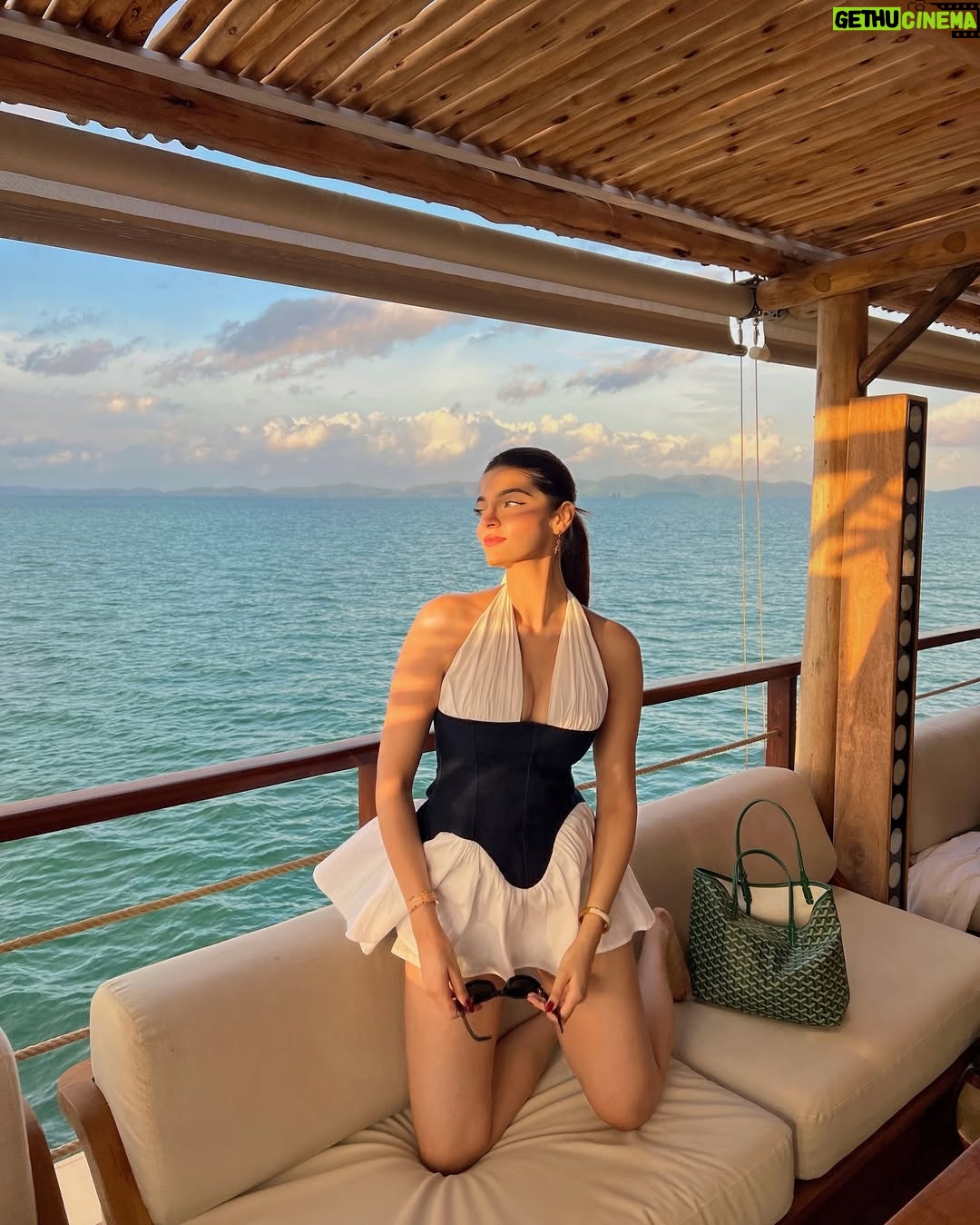 Ilisha Singh Kaurav - 12.3K Likes - holding on to summer🪼🥥