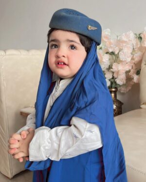 Inaaya Khan Instagram - Welcome onboard ... ✈️ No You Were Not Ready For This ....Wearing My Mumma's Uniform 🫶 
PLZ SAY MASHALLAH ♥️😘
:

#saudiairlines #inaayakhan #afshakhan