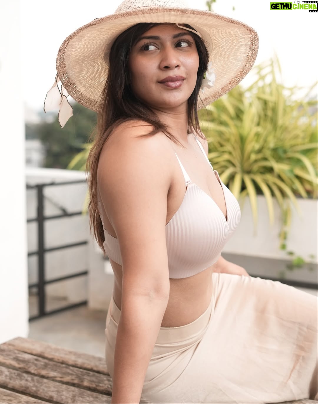 Inaya Sultana - 12.8K Likes - 🦢 🤍