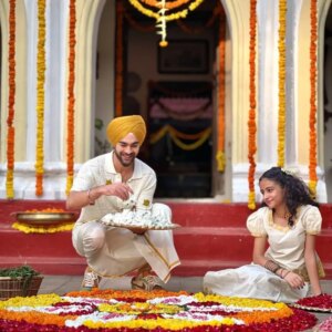 Inayat verma Instagram - Not just co-actors but a family i made on sets of #paramsundari
Between action and cut, we built friendships that will stay foreveršš
Book your tickets now šš