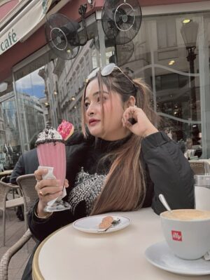 Indrani Das Instagram - 🧿❤️🧿 #budapest #couplegoals❤️ #europe