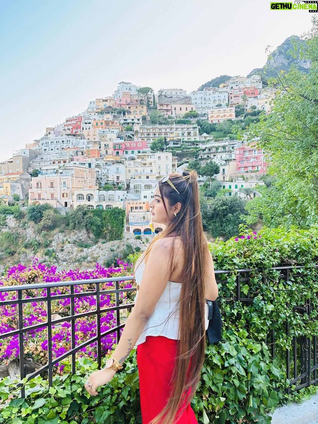 Indrani Das - 637 Likes - La vita è bella in Italy 🇮🇹 

#italy🇮🇹❤️ #postiano #vacacion