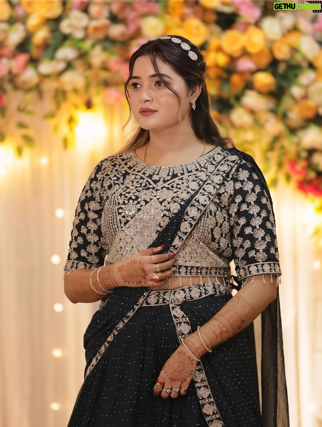 Indrani Das - 12.5K Likes - sangeet night ❤️ #mywedding #sangeetceremonynight❤️💃👯
