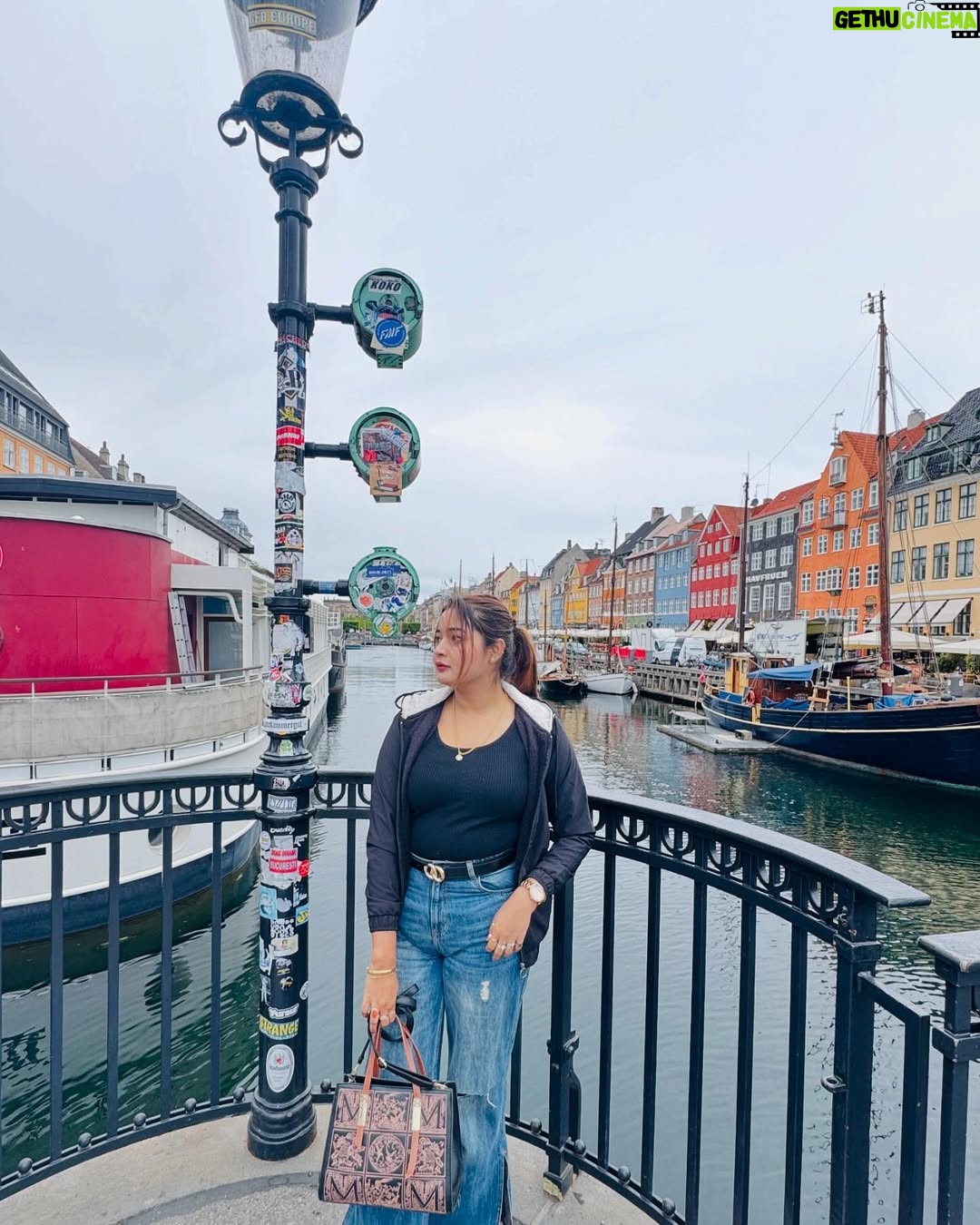Indrani Das - 779 Likes - Copenhagen, Denmark 🇩🇰🇩🇰
#copenhagen🇩🇰 #denmark #travel #europe #european