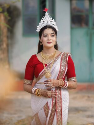 Indrani Das Instagram - BRIDHHI ❤️
#bridhhilook❤️✨ #wedding #bangalianalove