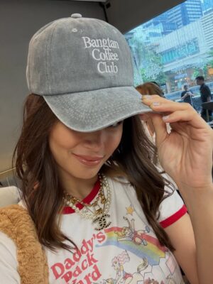 Isabel Oli Instagram - My 💜 was yelling V-mode all day yesterday. Swipe left to see what happened at the @bangtancoffeeclub launch… perfumes that complicate choices, caps and tees that scream main character energy. So awesome meeting fellow ARMYs and all the BTS updates😅 Congratulations to @tankeelyttlelapid and @telayrobles!!!

OOTD: Wrapped myself in a bias-inspired look pulled straight from V—yes, I went full “V, but make it me”. 🐻 

📸 @nikkamgarcia