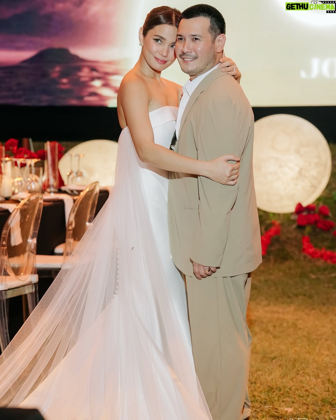 Isabel Oli - 18.3K Likes - Big thanks to @niceprintphoto for making sure we’ll never forget how much fun this vow renewal was! 📸🎥 Love, laughter, and a whole lot of ‘I do’ all over again. Hello to forever (and lots of great photos to prove it)!!!💍 

#LIVinTheMomentWithJohn 

📍 @nayomiresort 
Tent, Sounds & lights: @ignite.pro 
Food Catering: @juancarlocaterer
📷 @niceprintphoto @charissetinionp 
Event Stylist: @teddymanuel 
Wedding coordinator: @cotevents 
E-invite : @printdivas
Logo: @alwaysinmotionlive

Ceremony Gown: @rosaclaraph 
Party dress: @joesanantonio 
Makeup: @deniseochoa
Hair : @kielotilla 
Rings: @jsdiamondjewellery

John and Freedom’s suit: @the_finegentleman 
Lilly and Lilla’s dress: @audwinlee
Shoes: @jeffersonsi_designs

Smoothie cart: NYMi by @nayomiresort
Fish ball cart: @aysaucefoodcart
Sandwich: @the.croissanterie
Hotdog bun cart: @hotlinksph
Ice cream: @danielbakerph
Coffee cart: @pilgrimscoffee.ph
Charm cart: @the_travelling_charm_bar
Dessert bar: @heavenlydesserts_bychefjeng
Drinks 🍹 : @manilacraft 

Stickers: @WristbandsManiaPH 
Fans: @jisulife.ph
Umbrella: @giftcentral.ph
Tote bags: @heartandsoulphilippines
Candles: @lumicandles.ph
Perfume: @lillaly.ph