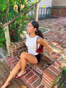 Actress Isabella Ferreira HD Photos and Wallpapers October 2025