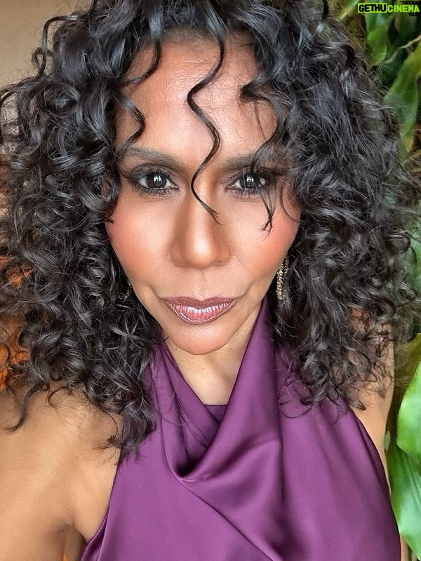 Isabelle Racicot - 1.1K Likes - De l’essayage à la boutique @byrotationrental  à la salle de bal pour l’animation des Grands Cœurs hier soir. 

Merci @sabrinecadieux pour le maquillage et les cheveux

Merci à tous ceux qui ont contribué aux 1 462 000 amassés!!! 

@fondation.icm