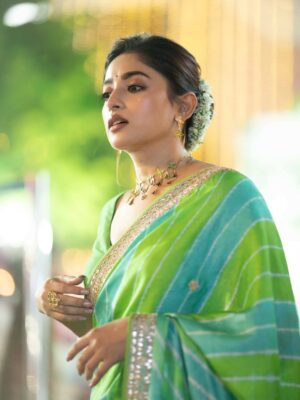 Ishaa Saha Instagram - Puja scenes. Saree scenes.