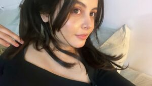 Ishika Choudhary Instagram - Hi 😉
.
.
#instagram #fyp