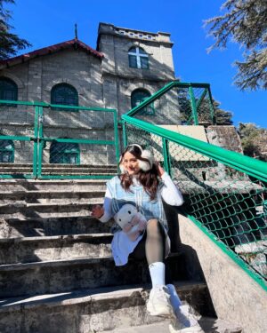 Ishika bisht Instagram - One of the Best memories of 2024 🤍🙈
.
.
.
#landour #mussorie #winters #woman #love #picoftheday #photooftheday
