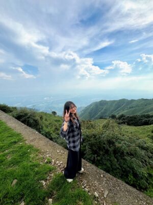 Ishika bisht Instagram - A day with nature and peace ✌🏻❤️
.
.
#bhadrajtemple #dehradun #uttarakhand #nature #view #lovely #pretty #viewoftheday #picoftheday #fypシ #feed #mountains
