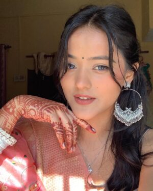 Ishika bisht Instagram - my fav look and fav pics✨💓
.
.
.
#saree #photooftheday #picoftheday #instacute #instagood #instadaily #ishikabishtt #ishikains #ishikabuddies #cute