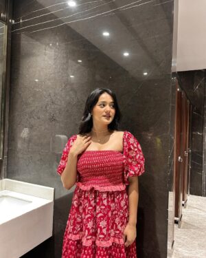 Ishika bisht Instagram - Dress😍🤌🏻❤️ (repost)
Dress inspo - @rupallyadav
.
.
#ishikafam #picoftheday #photography #photooftheday #postoftheday #cute #instacute #instadaily #dresslove