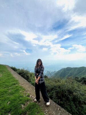 Ishika bisht Instagram - A day with nature and peace ✌🏻❤️
.
.
#bhadrajtemple #dehradun #uttarakhand #nature #view #lovely #pretty #viewoftheday #picoftheday #fypシ #feed #mountains