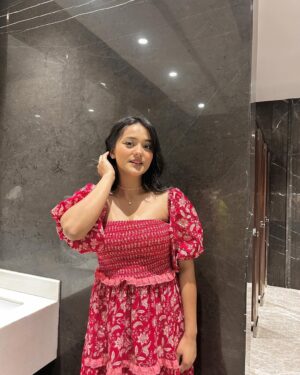 Ishika bisht Instagram - Dress😍🤌🏻❤️ (repost)
Dress inspo - @rupallyadav
.
.
#ishikafam #picoftheday #photography #photooftheday #postoftheday #cute #instacute #instadaily #dresslove