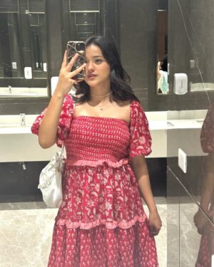 Ishika bisht Instagram - Dress😍🤌🏻❤️ (repost)
Dress inspo - @rupallyadav
.
.
#ishikafam #picoftheday #photography #photooftheday #postoftheday #cute #instacute #instadaily #dresslove