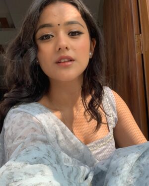 Ishika bisht Instagram - 🌺✨
.
.
#saree #ishikafam #photooftheday #picoftheday #explore #ishikains #instacute #instadaily #instagood