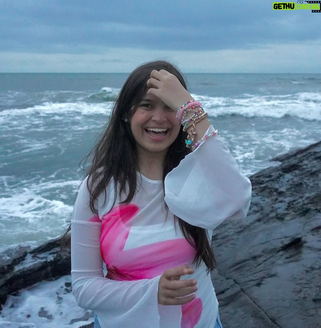 Ishita - 4.9K Likes - Where the soul feels light and mind feels free 🌊

[beach girlie , beach outfits , Goa diaries, Goa outfits , Goa , explore , explore more , Sorab beach ]