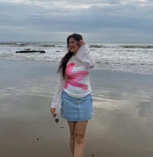 Ishita Instagram - Where the soul feels light and mind feels free 🌊

[beach girlie , beach outfits , Goa diaries, Goa outfits , Goa , explore , explore more , Sorab beach ]