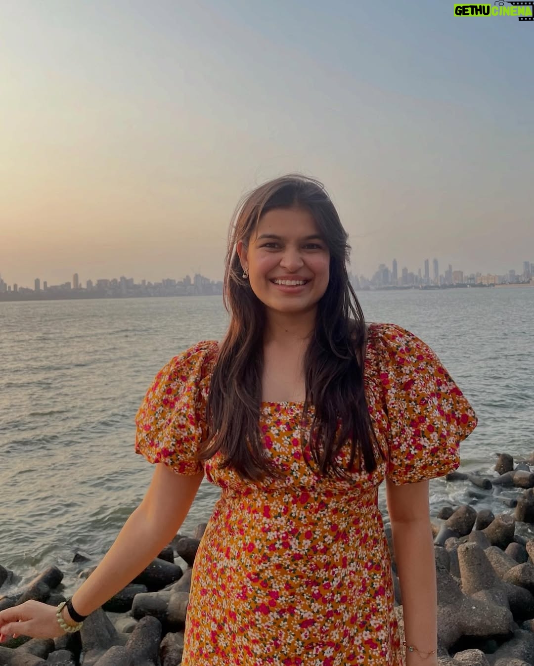 Ishita - 3.7K Likes - This place feels like this song always 🥹❤️