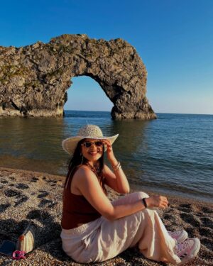 Ishita Instagram - The only “door” I don’t mind being locked out of—forever ☀️🌊🐚

[durdle door , london , fashion , beach outfits , beach girlie , beach fits , pinterest inspired,fashion girlie ]