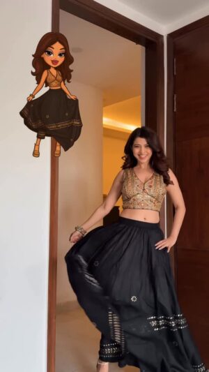 Ishita Anand Instagram - ✨ Comment NAVRATRI for outfit links 💃

Serving Affordable Desi Fashion finds in #BratzDollTrend ✨
Which is your fav look?🥰

[navratri outfits, chaniya choli, blouses, flare skirts, maxi skirts, lehenga, festive wear, garba outfits, dandiya looks, traditional outfits, indian fashion, navratri fashion, festive styling, myntra, myntra fashion, myntra haul, myntra finds, ethnic jewelry]

#desifashion #indianinfluencer #delhibloggers #bratz #bratzdoll #bratzaesthetic #bratzfashion #bratzdolltrend #fashionreels #stylingreels #festivefashion #navratri #navratri2025 #garbanight #dandiyanight