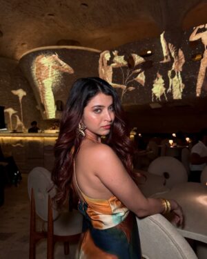Ishita Anand Instagram - If Cleopatra had Instagram, she’d post from here too🥵
📍 @covahindia ✨

Terra grey lens by @ttdeyeofficial 🩶
Use code - ishitanand to get 20% off!🤑

[contact lens, powered lens, TTD eye, lens brand, party dresses, long dresses, Delhi girls, fashionable, cave Aesthetic, Egyptian vibe, sultry eyes, luxury dining, dinner dates, Friday night, weekend outfits, evening look ] #ttdeye #ttdeyeofficial #contactlenses