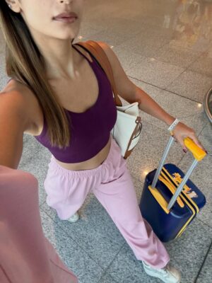 Ishita Arora Instagram - straight to my Jigar da tukda (and @asmitarora)🛩️