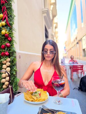 Ishita Arora Instagram - Took the song a lil too seriously ❤️🔥🌶️