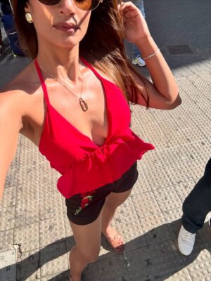 Ishita Arora Instagram - Took the song a lil too seriously ❤️🔥🌶️