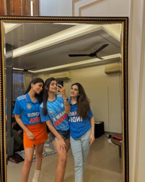 Ishita Arora Instagram - Pak-up and go home! 🏏