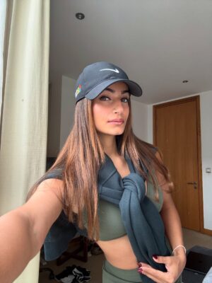 Ishita Arora Instagram - I take my coffee runs very seriously ( and literally) ☕️🏃🏼♀️