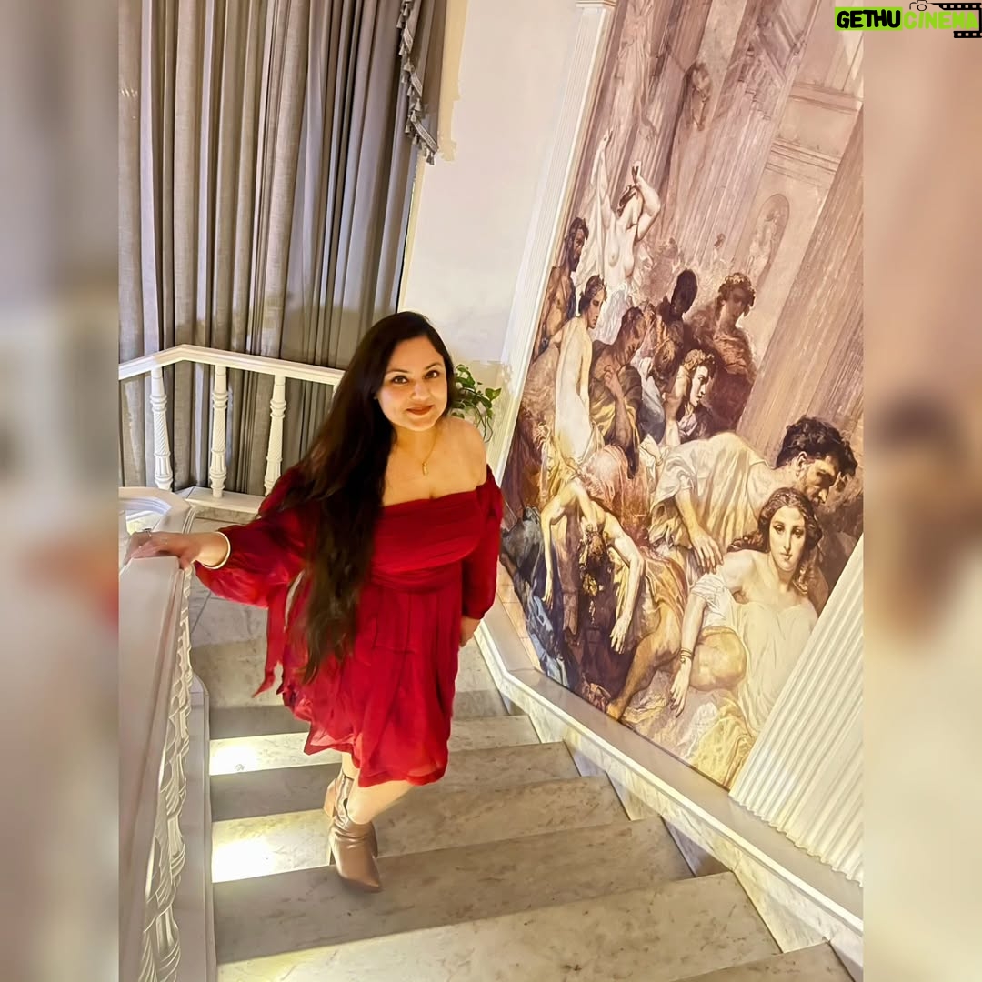 Ishita Aroraa - 5.1K Likes - Hehehe ♥️
Outfit Credits and All my Love for @smayra_couture
.
.
.
.
.
.
.
.
#relatable #memestagram #memesdaily #explore #explorepage #trendingreels #exploremore
.
.
.
#pictureperfectmemories #pictureperfectdecor #pictureperfectday #pictureperfectdesign #pictureperfectchallenge #pictureperfectbuilds  #pictureperfectphotography #pictureperfectphotos #pictureperfectmoment #picture
#ia #reelsinstagram #reelsındia
#travel #travelphotography #birthday #birthday2025 #birthday2025🎂 #birthday2025🎂❤️🎉🎁