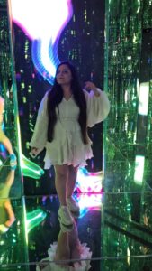 Actress Ishita Aroraa HD Photos and Wallpapers December 2024