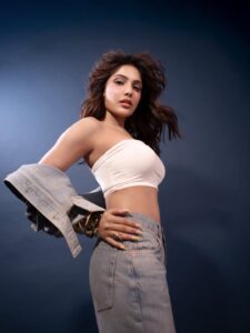 Actress Ishita Raj Sharma HD Photos and Wallpapers October 2025